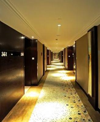 фото отеля Landison Hotel