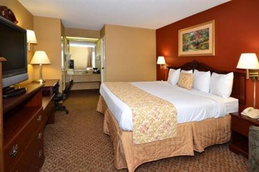 фото отеля BEST WESTERN Pinehurst Inn