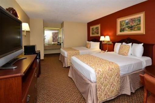 фото отеля BEST WESTERN Pinehurst Inn