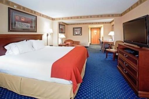 фото отеля Holiday Inn Express Hotel & Suites Cheyenne