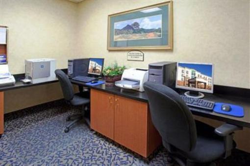 фото отеля Holiday Inn Express Hotel & Suites Cheyenne