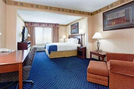фото отеля Holiday Inn Express Hotel & Suites Cheyenne