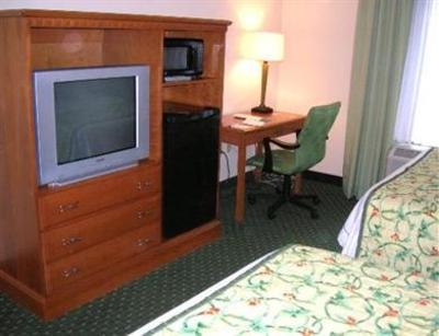 фото отеля Fairfield Inn & Suites Murfreesboro