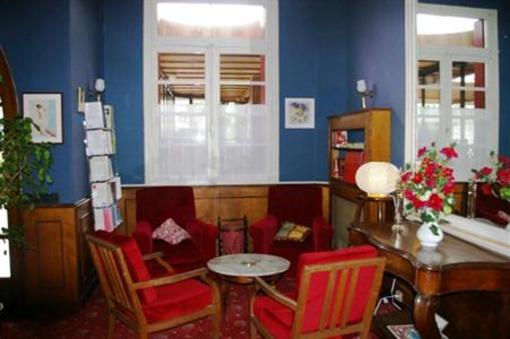 фото отеля Hostellerie De La Roseraie Cazaubon