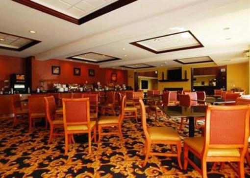 фото отеля Comfort Suites Southpark