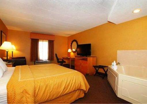 фото отеля Comfort Suites Southpark