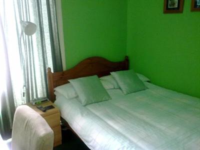 фото отеля Mackenzie Guest House Edinburgh