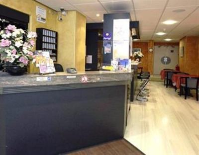фото отеля Kyriad Lille Centre Gares
