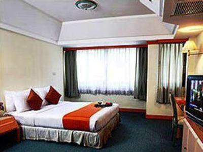 фото отеля Sawasdee Lang Suan Inn Bangkok