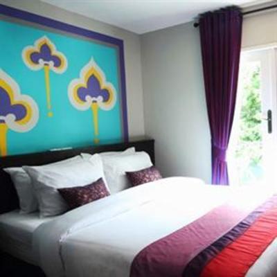 фото отеля Sawasdee Lang Suan Inn Bangkok