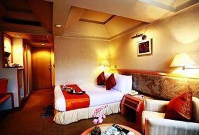 фото отеля Sawasdee Lang Suan Inn Bangkok