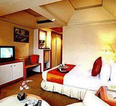 фото отеля Sawasdee Lang Suan Inn Bangkok