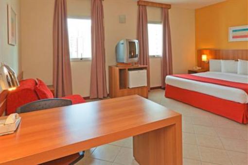 фото отеля Holiday Inn Express Sumare Ave