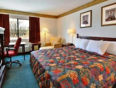 фото отеля Days Inn and Suites Dallas