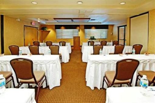 фото отеля Holiday Inn Express Phoenix -I-10 West Goodyear
