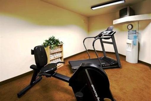фото отеля Holiday Inn Express Phoenix -I-10 West Goodyear