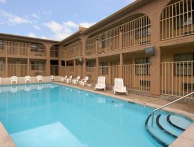 фото отеля Days Inn Downtown Nashville West Trinity Lane