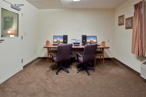 фото отеля Candlewood Suites Newport News