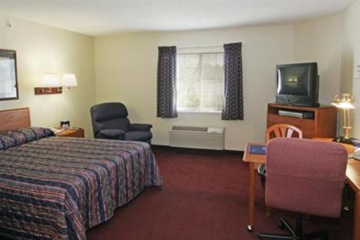 фото отеля Candlewood Suites Newport News