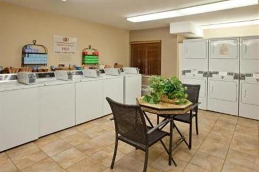фото отеля Hawthorn Suites by Wyndham Chicago-Schaumburg
