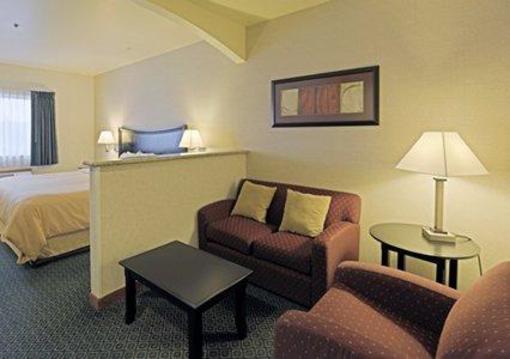 фото отеля Comfort Suites Portland Airport