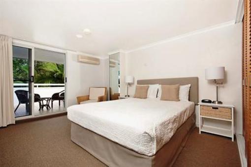 фото отеля Whitehouse Holiday Apartments Port Douglas