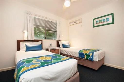 фото отеля Whitehouse Holiday Apartments Port Douglas