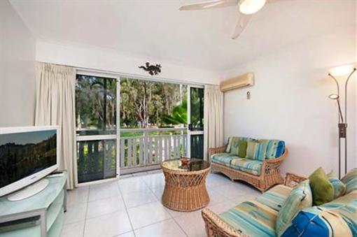 фото отеля Whitehouse Holiday Apartments Port Douglas