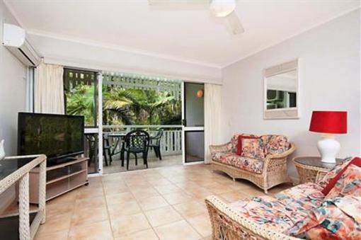 фото отеля Whitehouse Holiday Apartments Port Douglas
