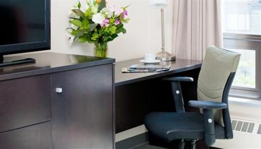 фото отеля West Coast Suites at UBC