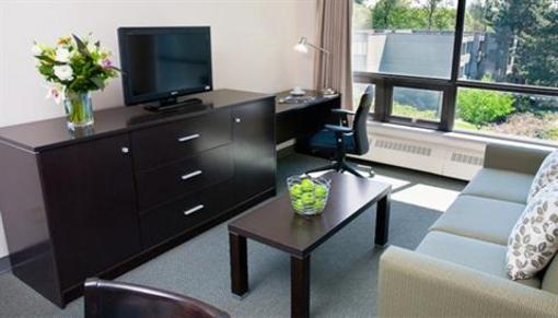 фото отеля West Coast Suites at UBC