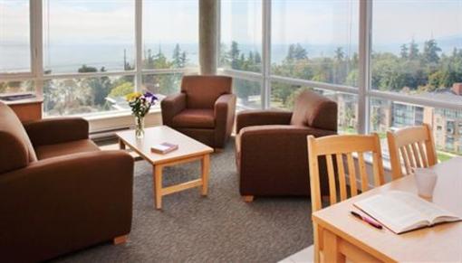 фото отеля West Coast Suites at UBC