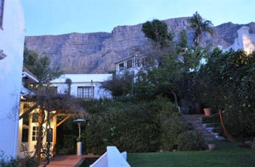 фото отеля Acorn Guest House Cape Town