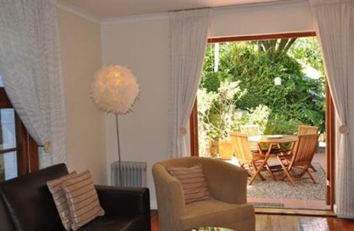 фото отеля Acorn Guest House Cape Town