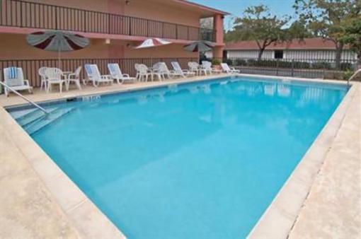 фото отеля Comfort Inn & Suites Daytona Beach