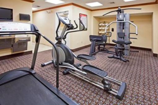 фото отеля Candlewood Suites Airport Fort Lauderdale