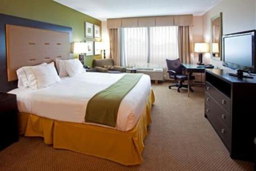 фото отеля Holiday Inn Express Hotel & Suites Jacksonville - Mayport Beach