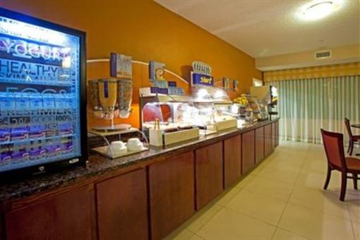 фото отеля Holiday Inn Express Hotel & Suites Jacksonville - Mayport Beach