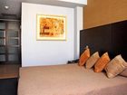 фото отеля Apartamentos Madanis L'Hospitalet de Llobregat