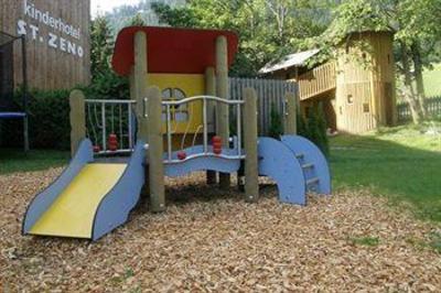 фото отеля Kinderhotel St Zeno