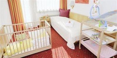 фото отеля Kinderhotel St Zeno