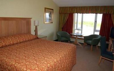 фото отеля Connemara Coast Hotel