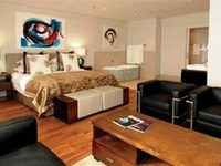 New Kings Hotel