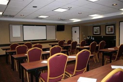 фото отеля Hampton Inn & Suites Peru