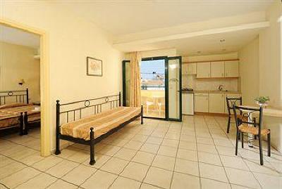 фото отеля San Giorgio Apartments Malia