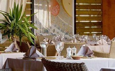 фото отеля Oustau Camarguen Hotel Port Camargue