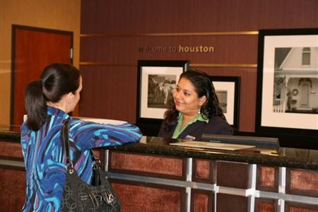 фото отеля Hampton Inn & Suites Houston-Cypress Station