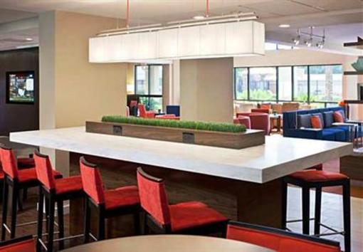 фото отеля Courtyard by Marriott Phoenix Chandler
