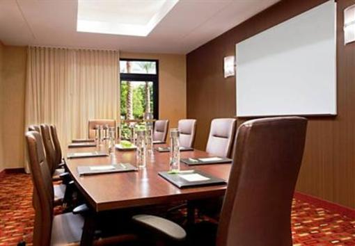 фото отеля Courtyard by Marriott Phoenix Chandler