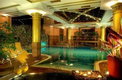 фото отеля Grand Hotel Praha Tatranska Lomnica